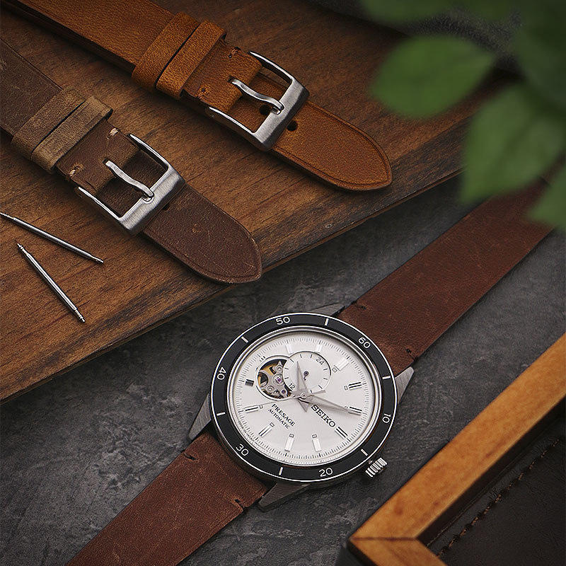 Classic Vintage Leather Watch Strap by DASSARI
